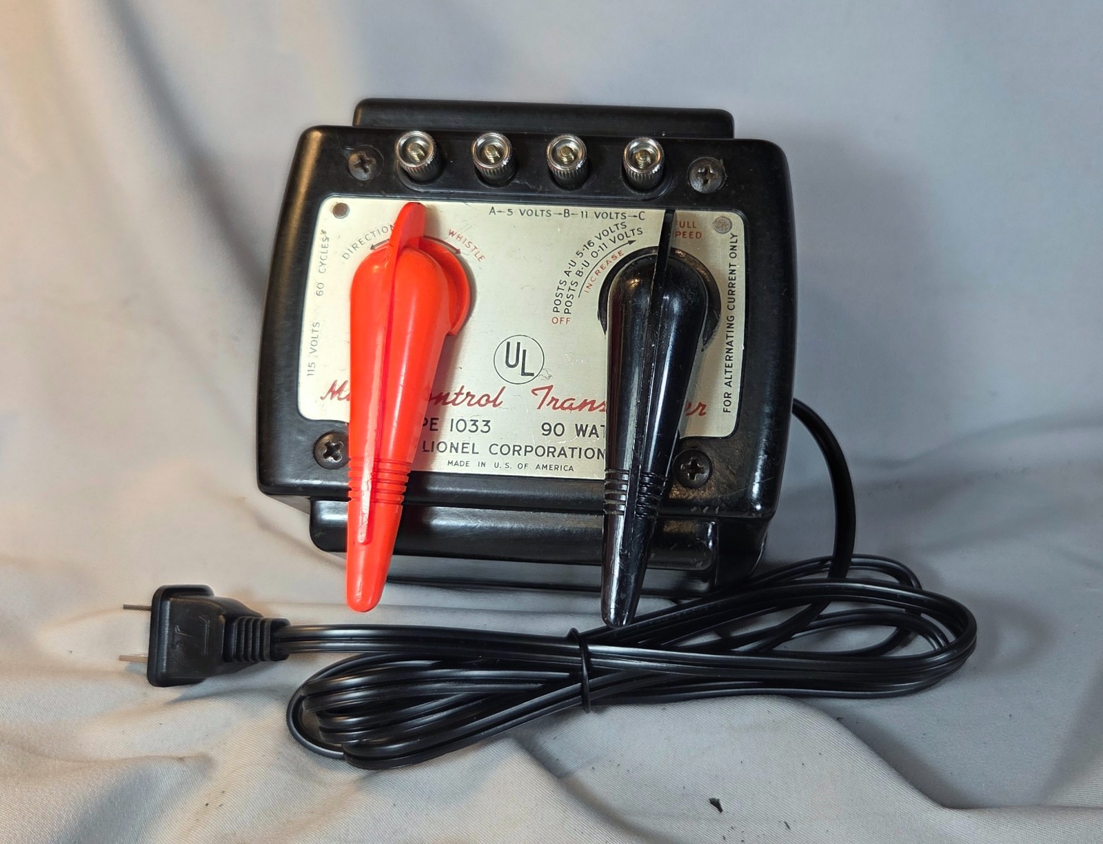 LIONEL POSTWAR #1033 - 90 WATT TRANSFORMER - NEW CORD AND DIODE, TESTED
