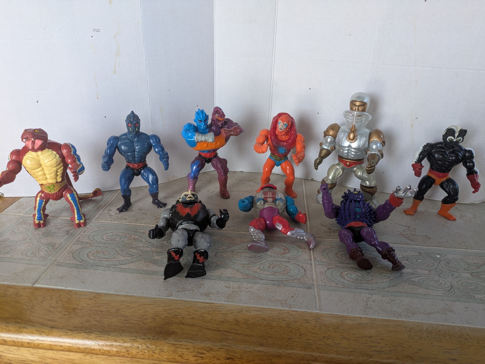 Vintage He-Man Masters Of The Universe Lot of 9 Action Figures MOTU 1980\'s Toys Vintage He-Man Masters Of The Universe Lot of 9 Action Figures MOTU 1980\'s Toys