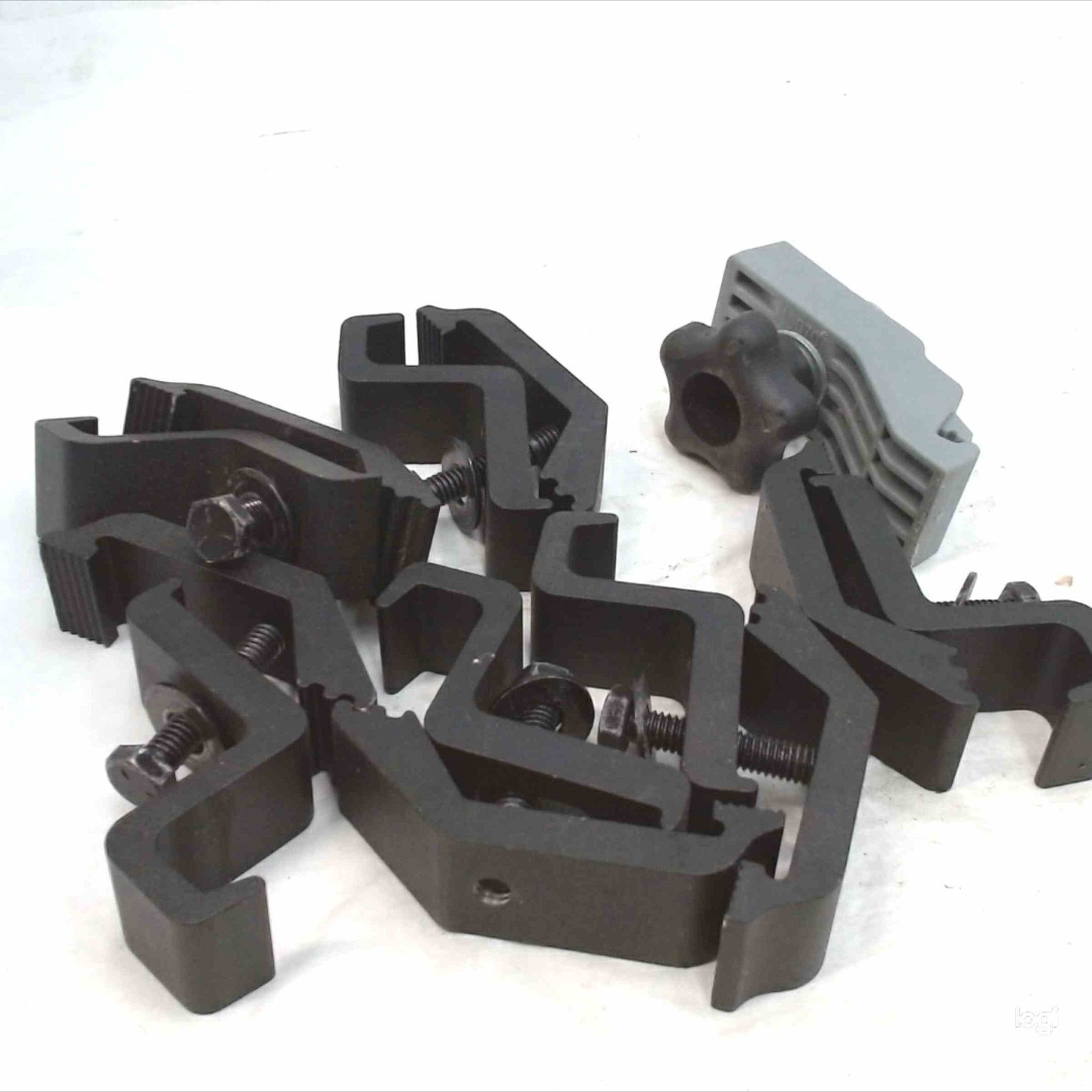RealTruck UnderCover Tonneau Cover Clamp Hardware 2007-2022 Toyota Tundra