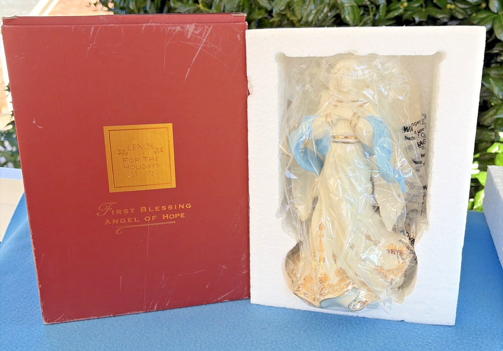 NIB Lenox 9\