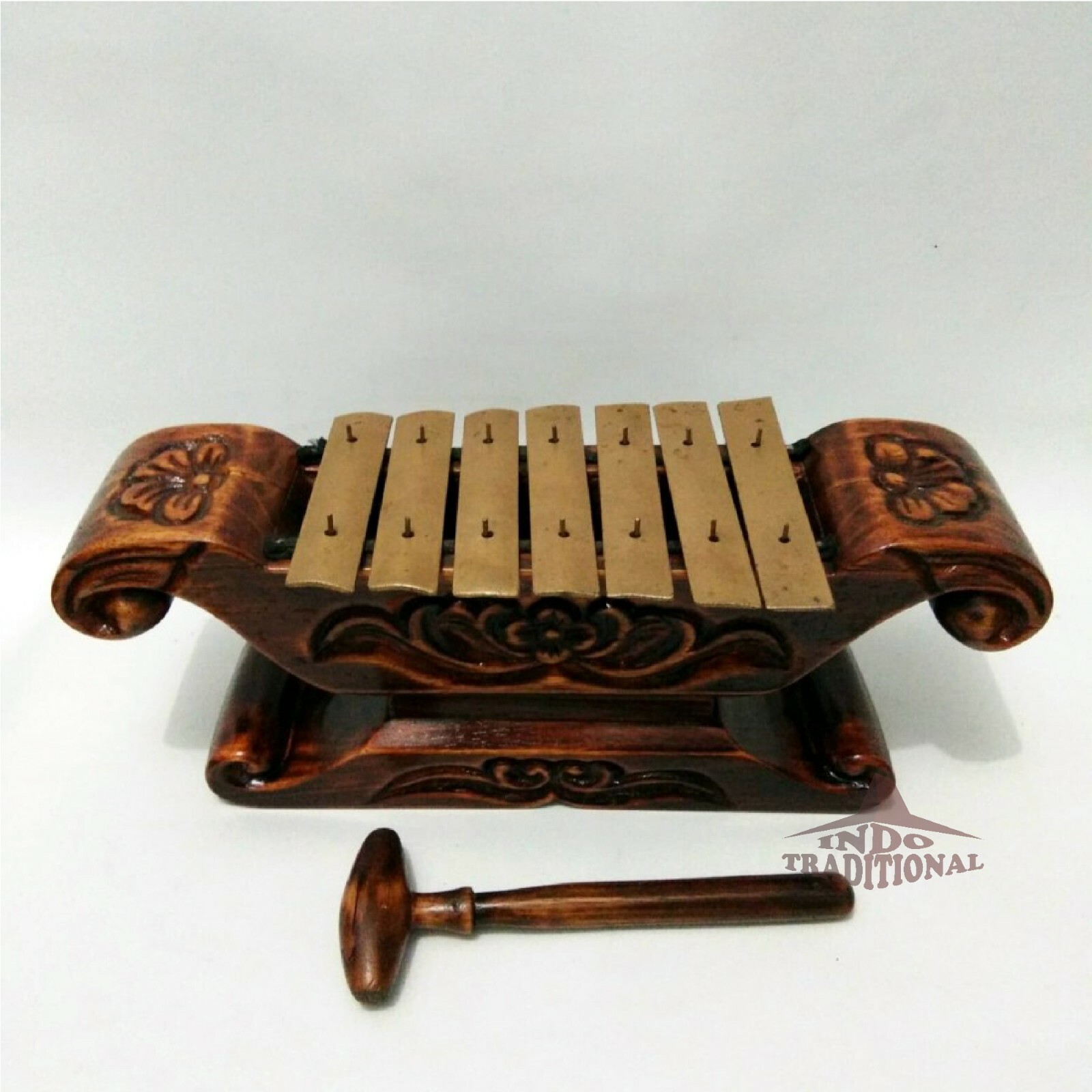 Gamelan 7-tones Saron Gangsa Traditional Musical Instrument with Wood Carving Gamelan 7-tones Saron Gangsa Traditional Musical Instrument with Wood Carving