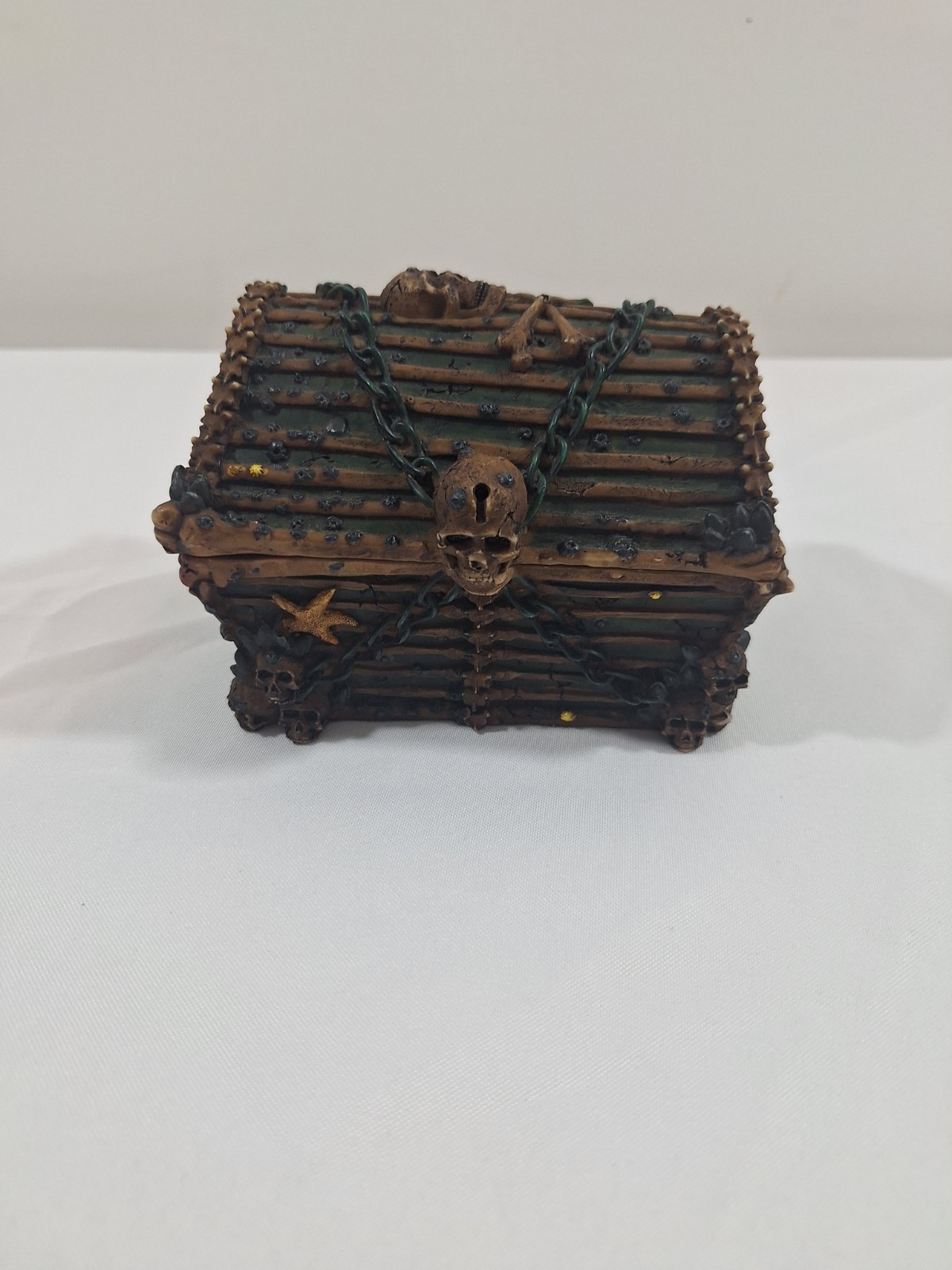 Ebros Pirate Davy Jones Skulls And Bones Treasure Chest Design Jewelry Box Ebros Pirate Davy Jones Skulls And Bones Treasure Chest Design Jewelry Box