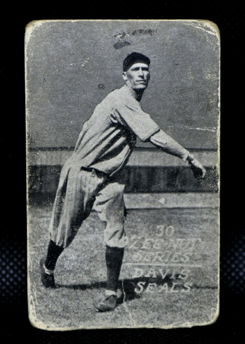 1930 Zee Nut Series PCL, Curt Davis, Pitcher; SF Seals, Phillies, Dodgers, RC 1930 Zee Nut Series PCL, Curt Davis, Pitcher; SF Seals, Phillies, Dodgers, RC