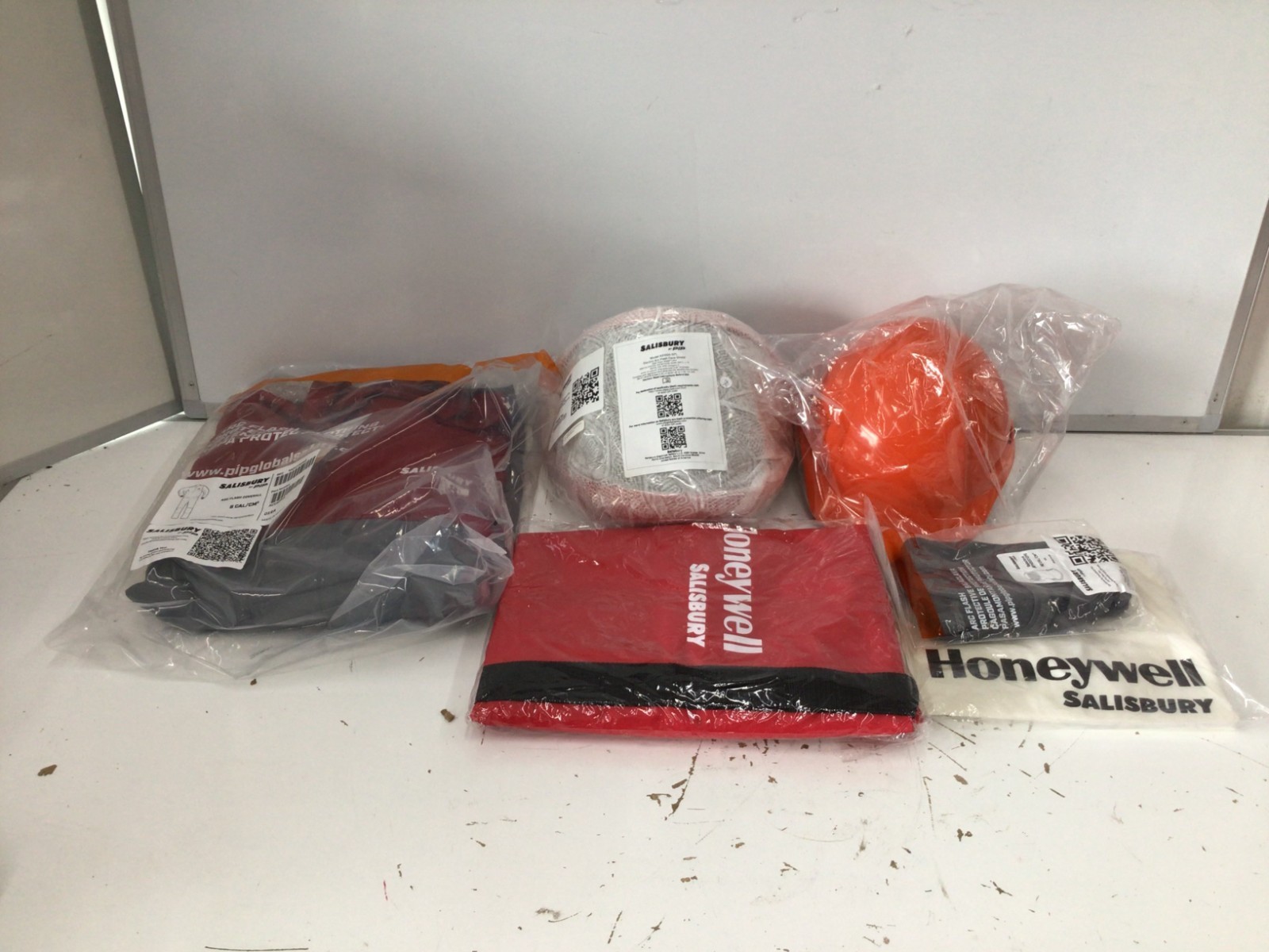 HONEYWELL SALISBURY SKCA8RGL-WB Arc Flash Clothing Kits 56PF45 HONEYWELL SALISBURY SKCA8RGL-WB Arc Flash Clothing Kits 56PF45