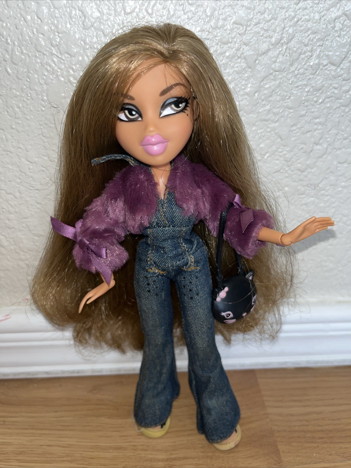MGA 2001 Bratz Yasmin Fashion Collection DOLL MGA 2001 Bratz Yasmin Fashion Collection DOLL