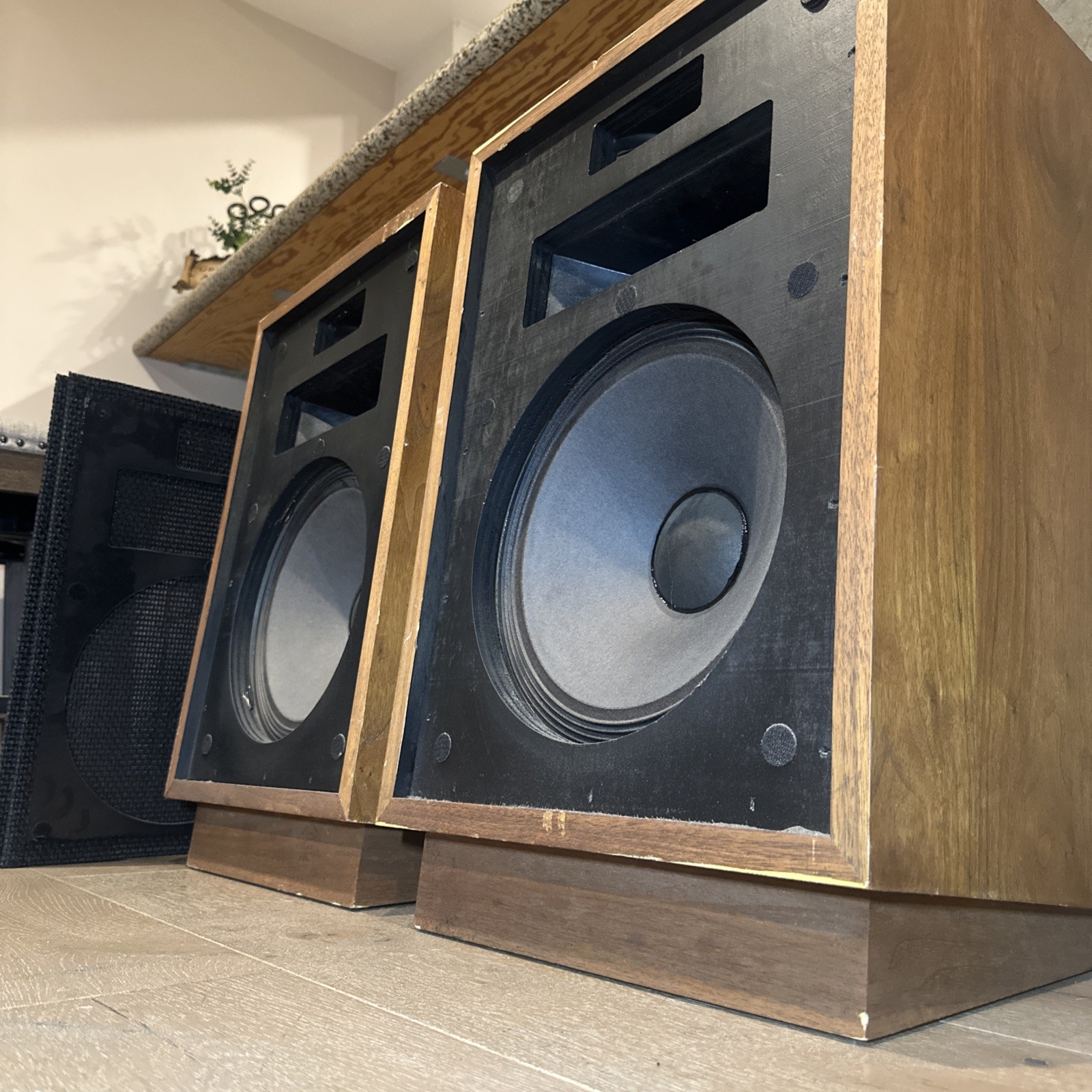 Klipsch Heresy 1984 Speakers HWO Tested Working