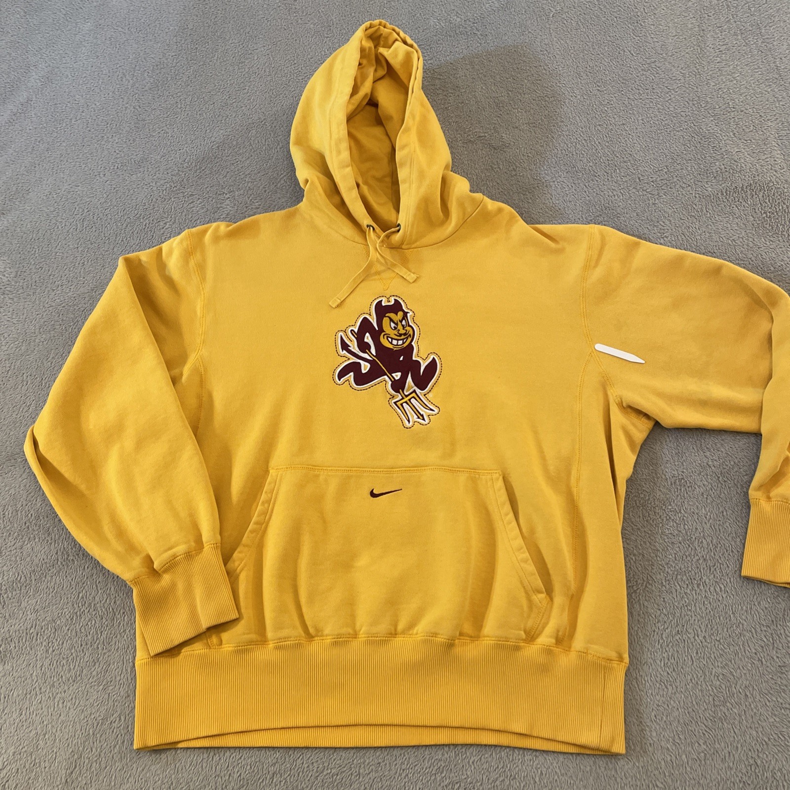 Arizona State Sun Devils Hoodie Mens Large Yellow Nike Center Swoosh Sweatshirt Arizona State Sun Devils Hoodie Mens Large Yellow Nike Center Swoosh Sweatshirt