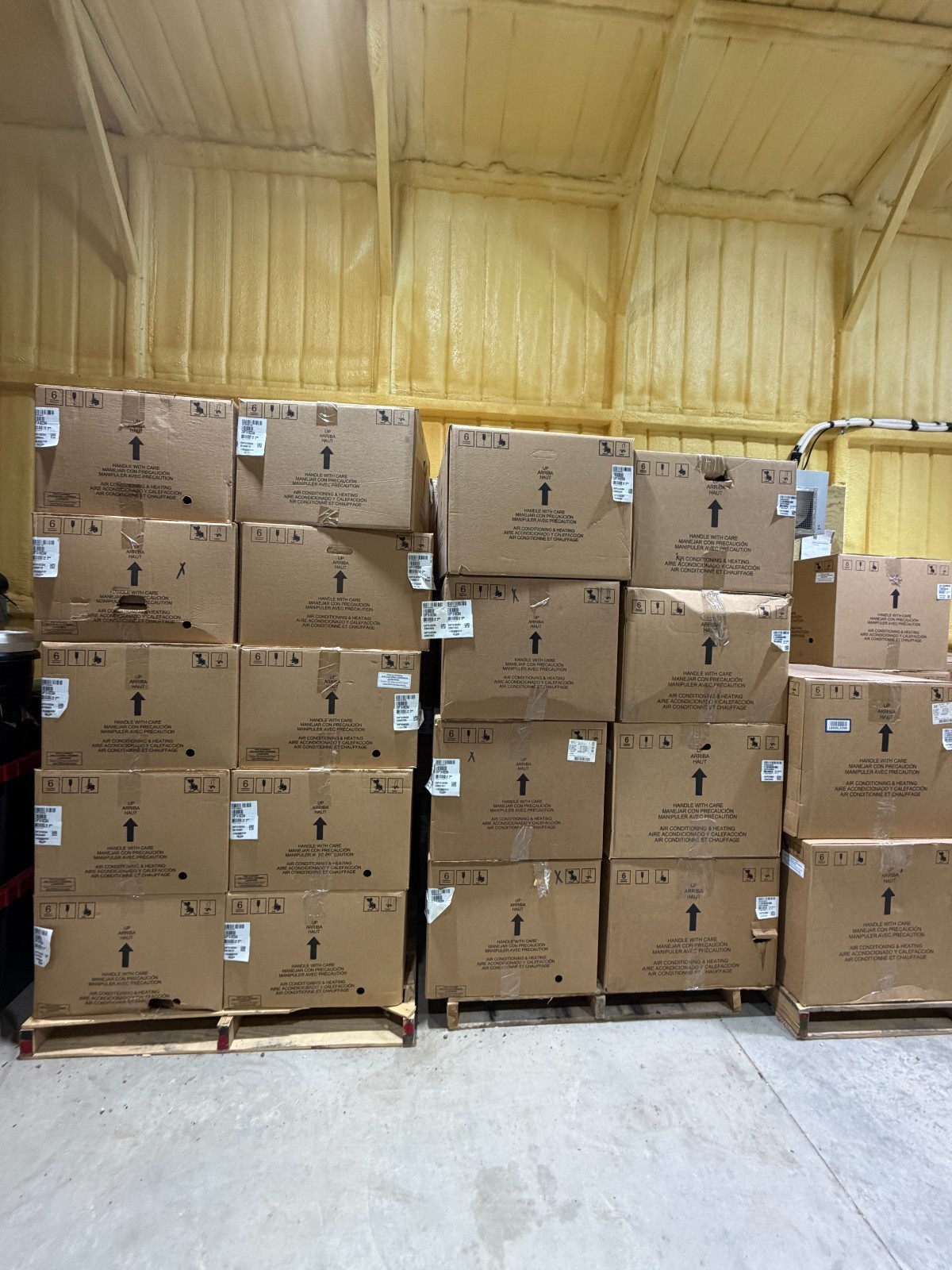 Goodman CAPFA1818B6 CAPFA AlumaFin7 Evaporator Coil, Upflow/Downflow, 1.5 Ton Goodman CAPFA1818B6 CAPFA AlumaFin7 Evaporator Coil, Upflow/Downflow, 1.5 Ton