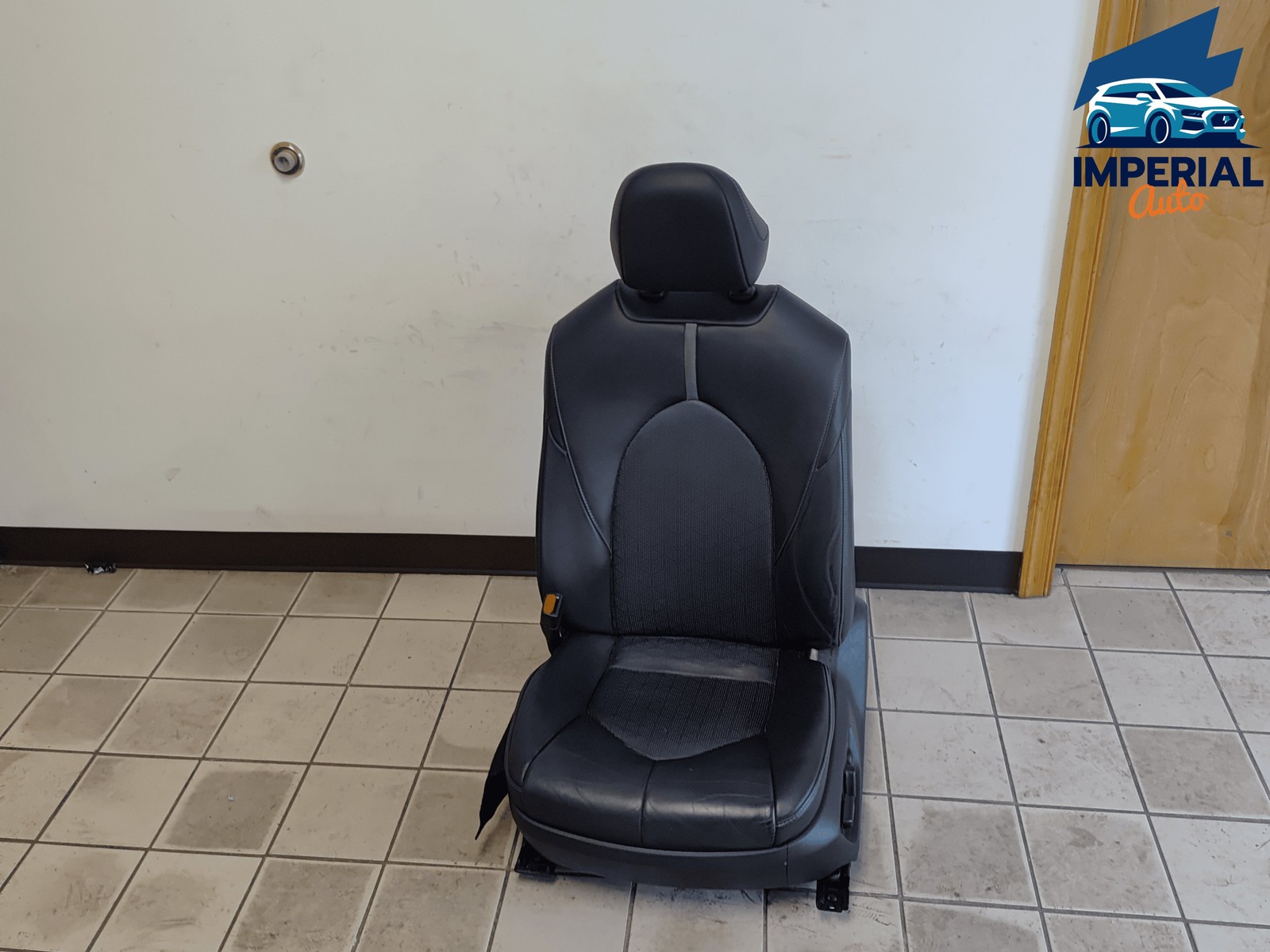 2018-2019 Toyota Camry XSE Front Left Driver Side Seat Assembly Leathe Black OEM
