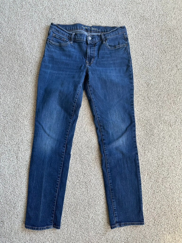 Old Navy Women\'s 8 Reg Original Mid Rise Stretch Jeans Straight Leg Medium Wash