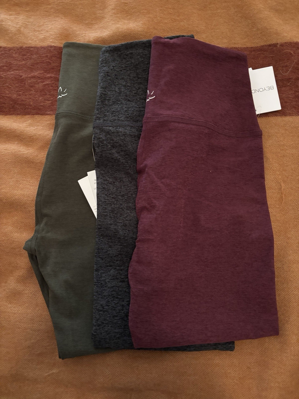 NWT 3 Pair Beyond Yoga Spacedye High Waist MIDI Leggings Size L NWT 3 Pair Beyond Yoga Spacedye High Waist MIDI Leggings Size L