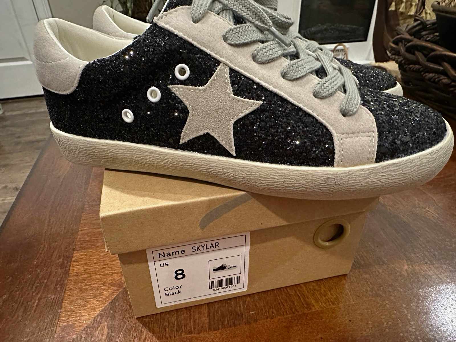 MiiM Skylar Women’s Low Top Lace-Up Sneakers Black/Gray Glitter Star Comfort