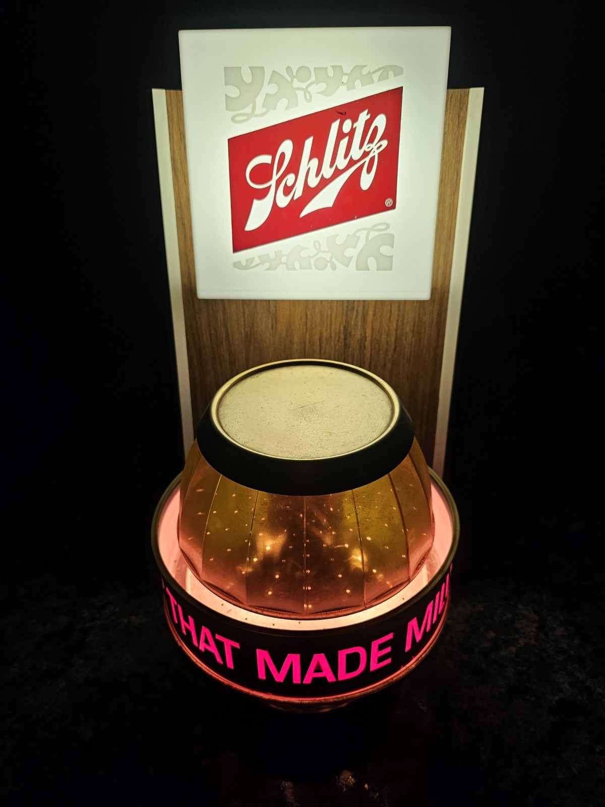 Vintage 1965 Schlitz Beer Light-Up Rotating Barrel Motion Sign Works Great Rare Vintage 1965 Schlitz Beer Light-Up Rotating Barrel Motion Sign Works Great Rare