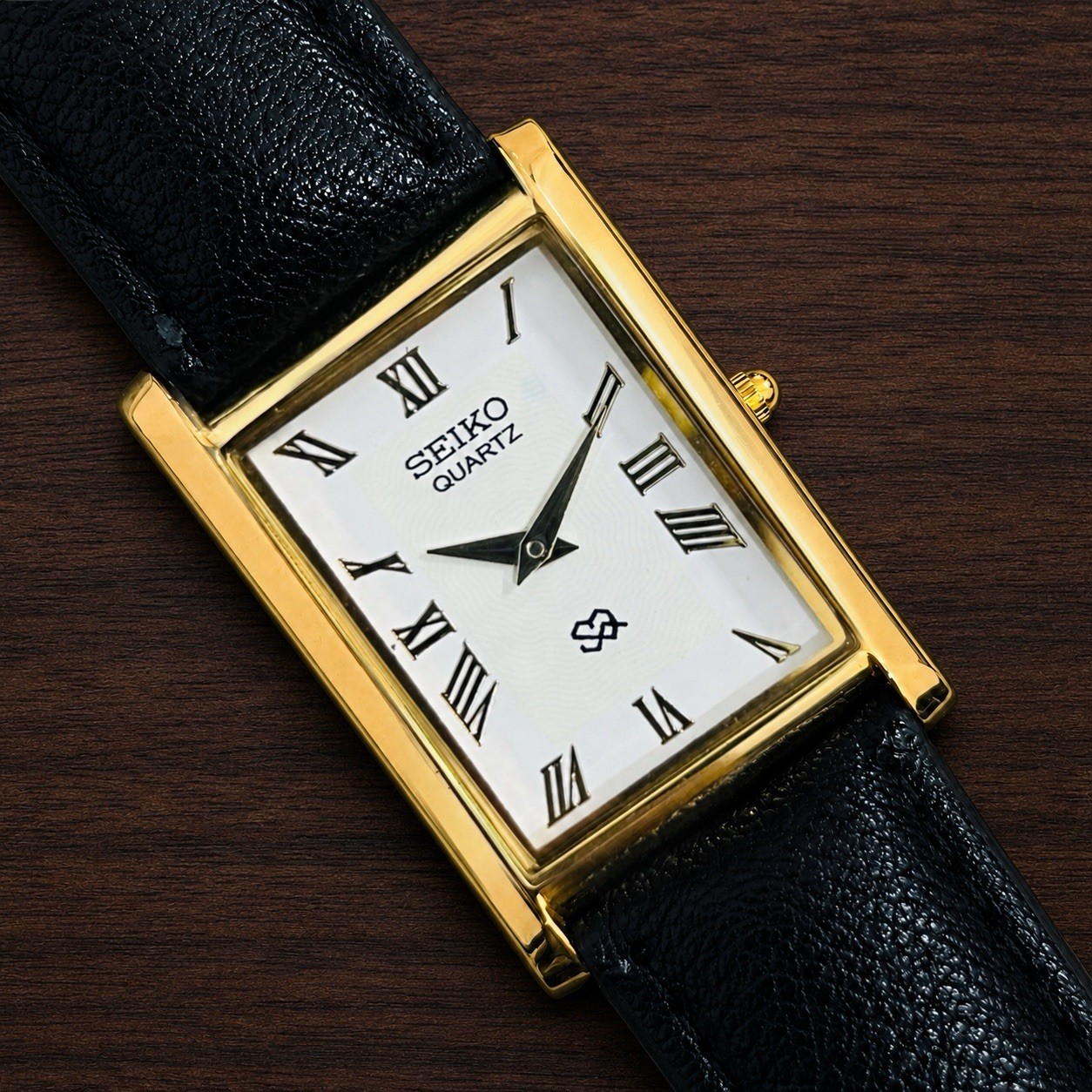 Vintage Seiko Slim Tank White Dial Quartz Men’s Wristwatch