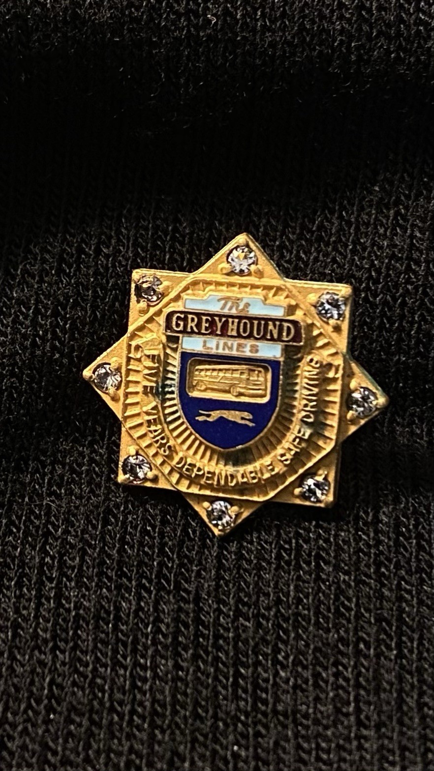Greyhound Lines Driver Safety Award Pin w 8 Diamond Chips in Very Nice Condition Greyhound Lines Driver Safety Award Pin w 8 Diamond Chips in Very Nice Condition