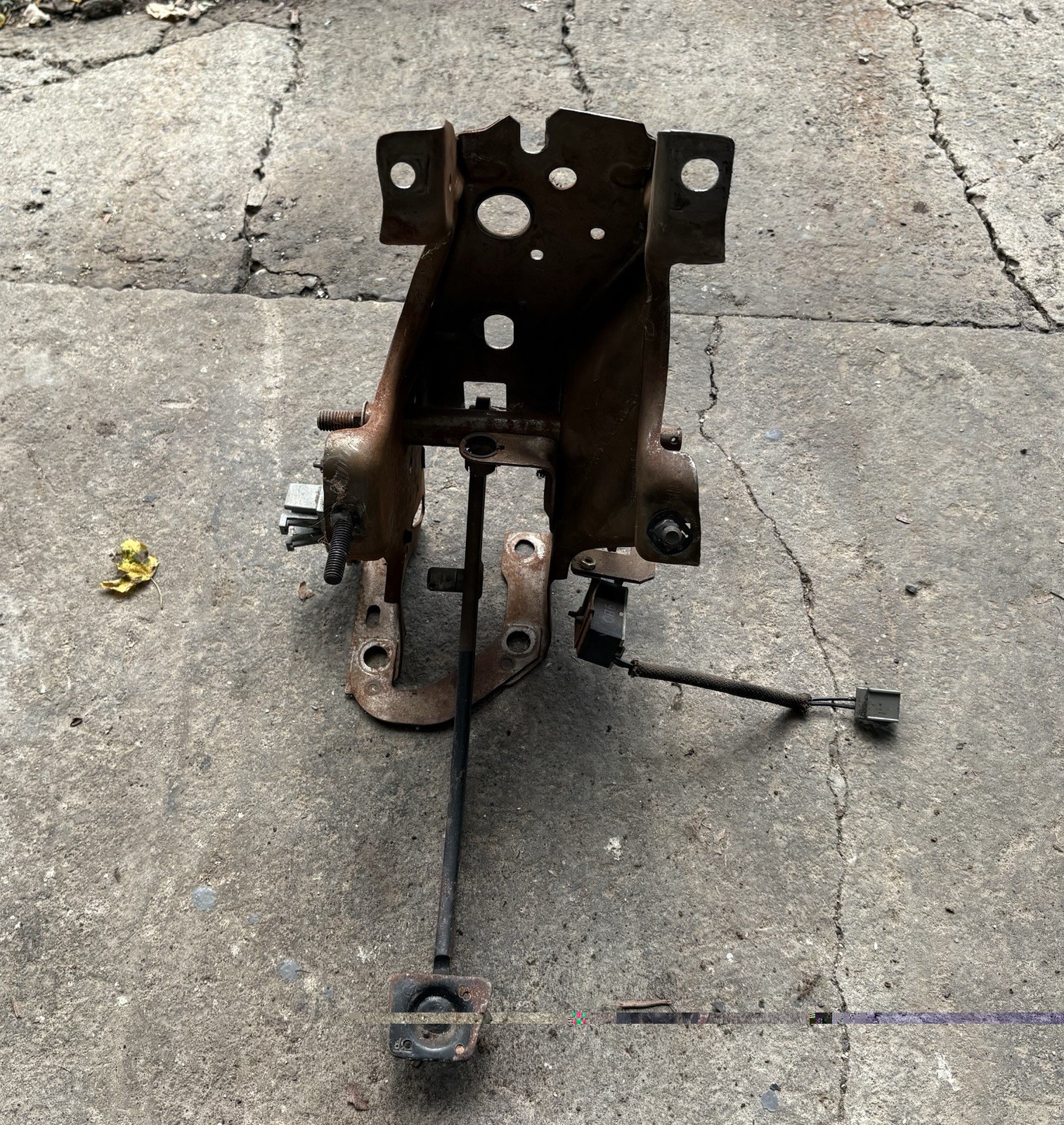 1979-1993 Ford Mustang Foxbody Manual Pedal Assembly T Bird Read Description 1979-1993 Ford Mustang Foxbody Manual Pedal Assembly T Bird Read Description