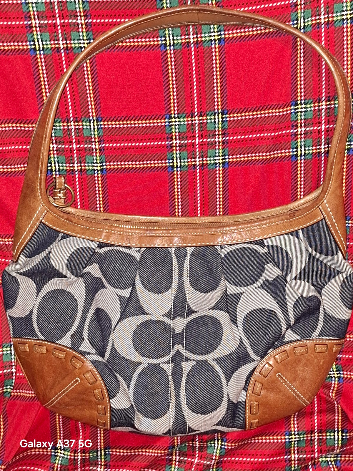 Vintage Coach Ergo Hobo Signature Denim & Leather Bag - Model 12748 (2008) Vintage Coach Ergo Hobo Signature Denim & Leather Bag - Model 12748 (2008)