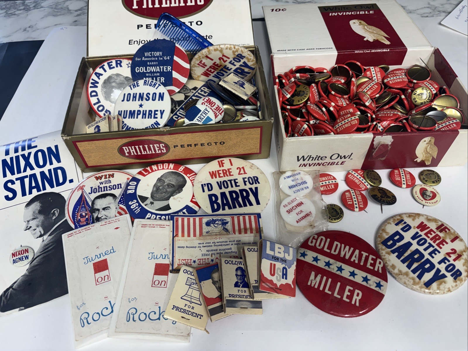 GIANT LOT OF OVER 300+ ORIGINAL VINTAGE G.O.P. CAMPAIGN PINBACKS,MATCHES & MORE GIANT LOT OF OVER 300+ ORIGINAL VINTAGE G.O.P. CAMPAIGN PINBACKS,MATCHES & MORE