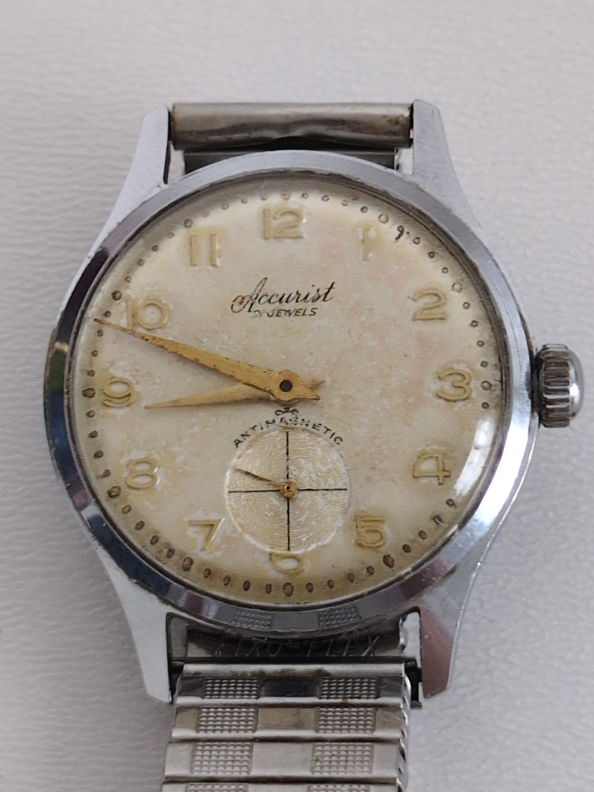 Accurist Men's Vintage Wristwatch 21 Jewels Mechanical Wind Subdial Antimagnetic Accurist Men's Vintage Wristwatch 21 Jewels Mechanical Wind Subdial Antimagnetic
