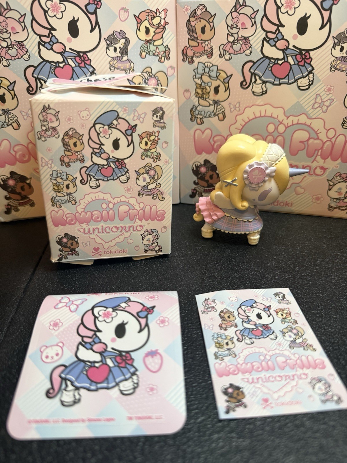 Tokidoki Kawaii Frills Unicorno - CHASER Yua - with Box / Sticker - 1/48 RARE