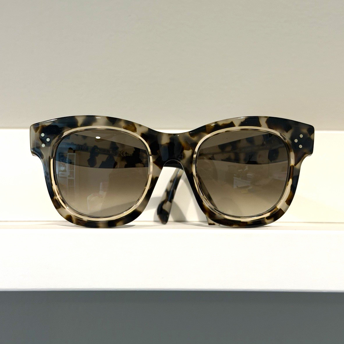 CELINE Women’s Cat Eye Tortoise Shell Sunglasses Gray Gradient Lenses Italy CELINE Women’s Cat Eye Tortoise Shell Sunglasses Gray Gradient Lenses Italy