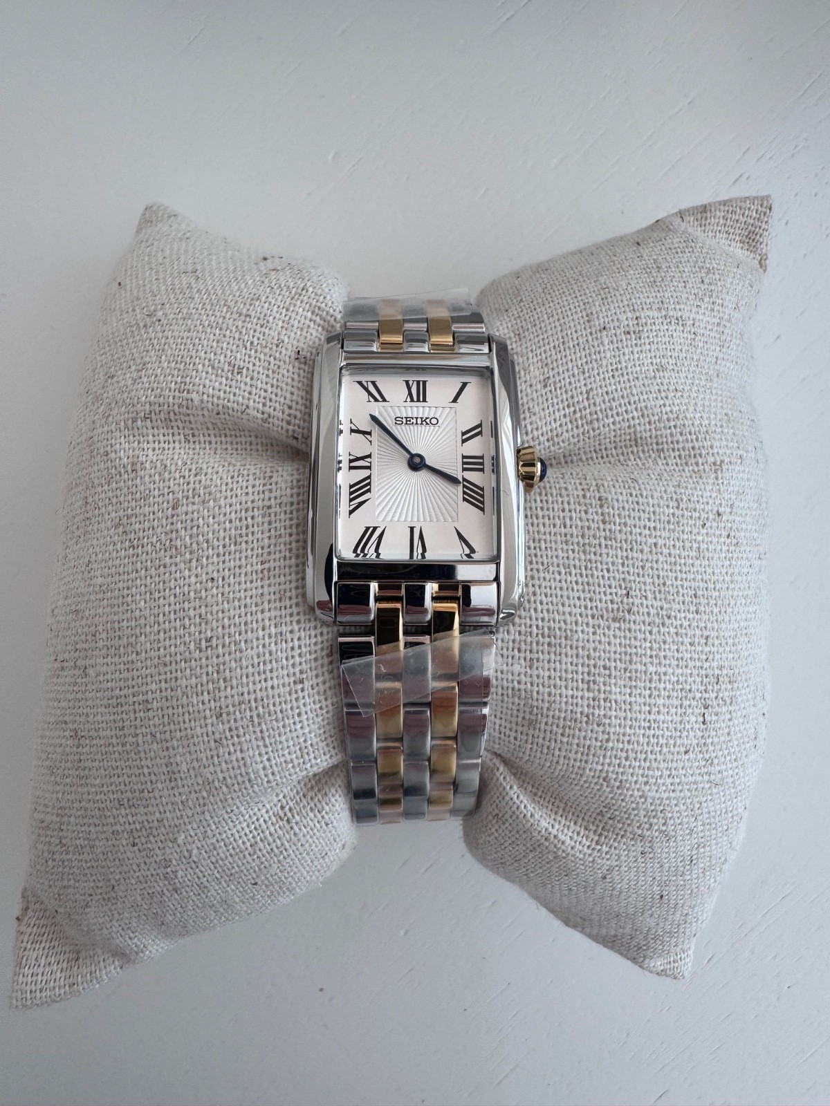New Seiko Essentials Quartz White Roman numeral dial Women\'s Watch SWR087 New Seiko Essentials Quartz White Roman numeral dial Women\'s Watch SWR087