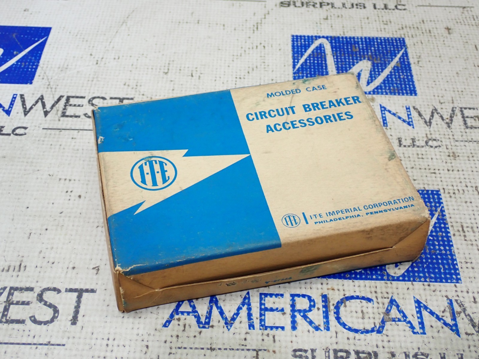 Circuit Breaker Handle Extension ITE 90526 NEW