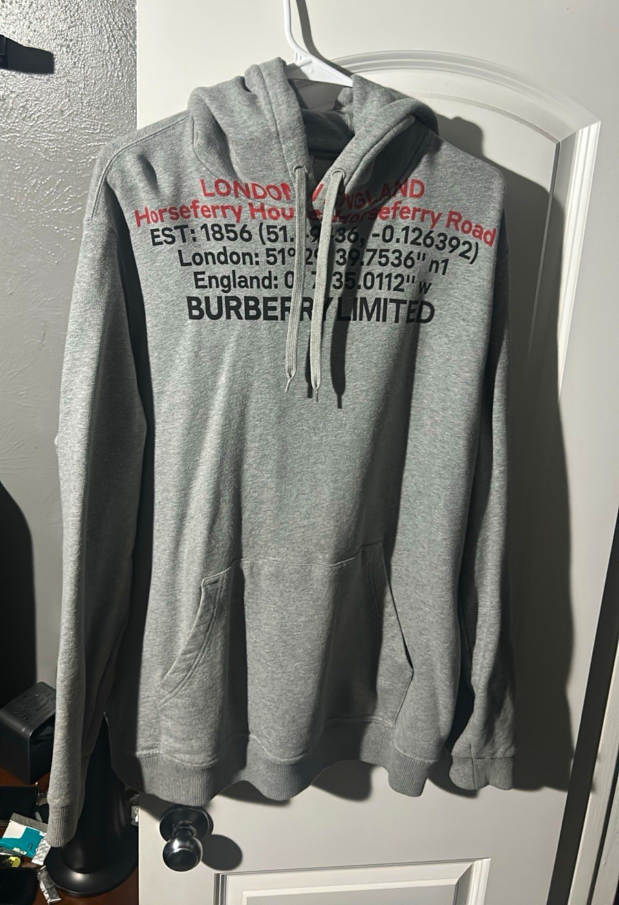 Burberry Men’s XL Gray Fleece Pullover Hoodie London Logo Graphic Drawstring