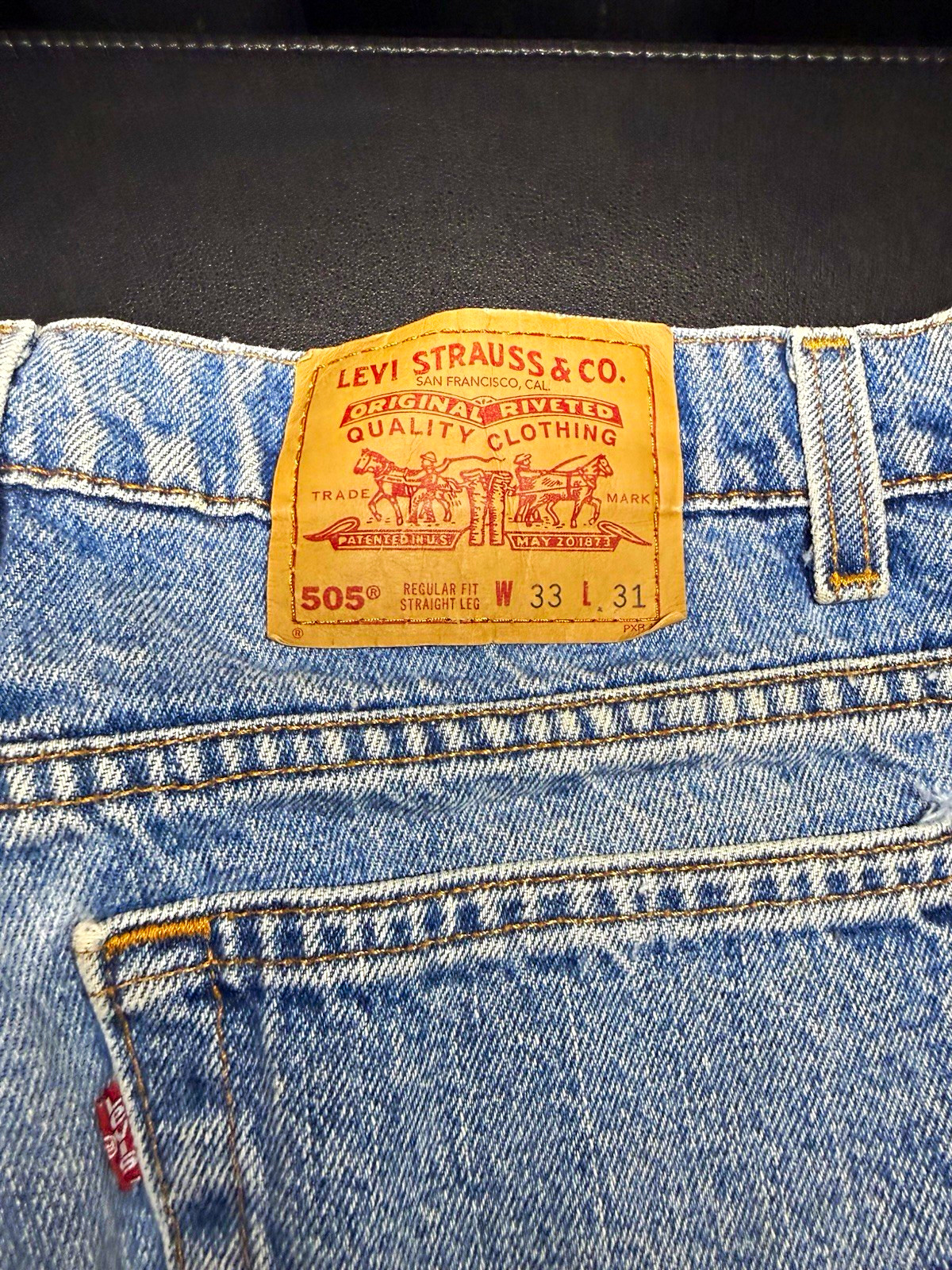 Levi’s Men’s Blue Light Wash Regular Fit Straight Leg Jeans Levi’s Men’s Blue Light Wash Regular Fit Straight Leg Jeans