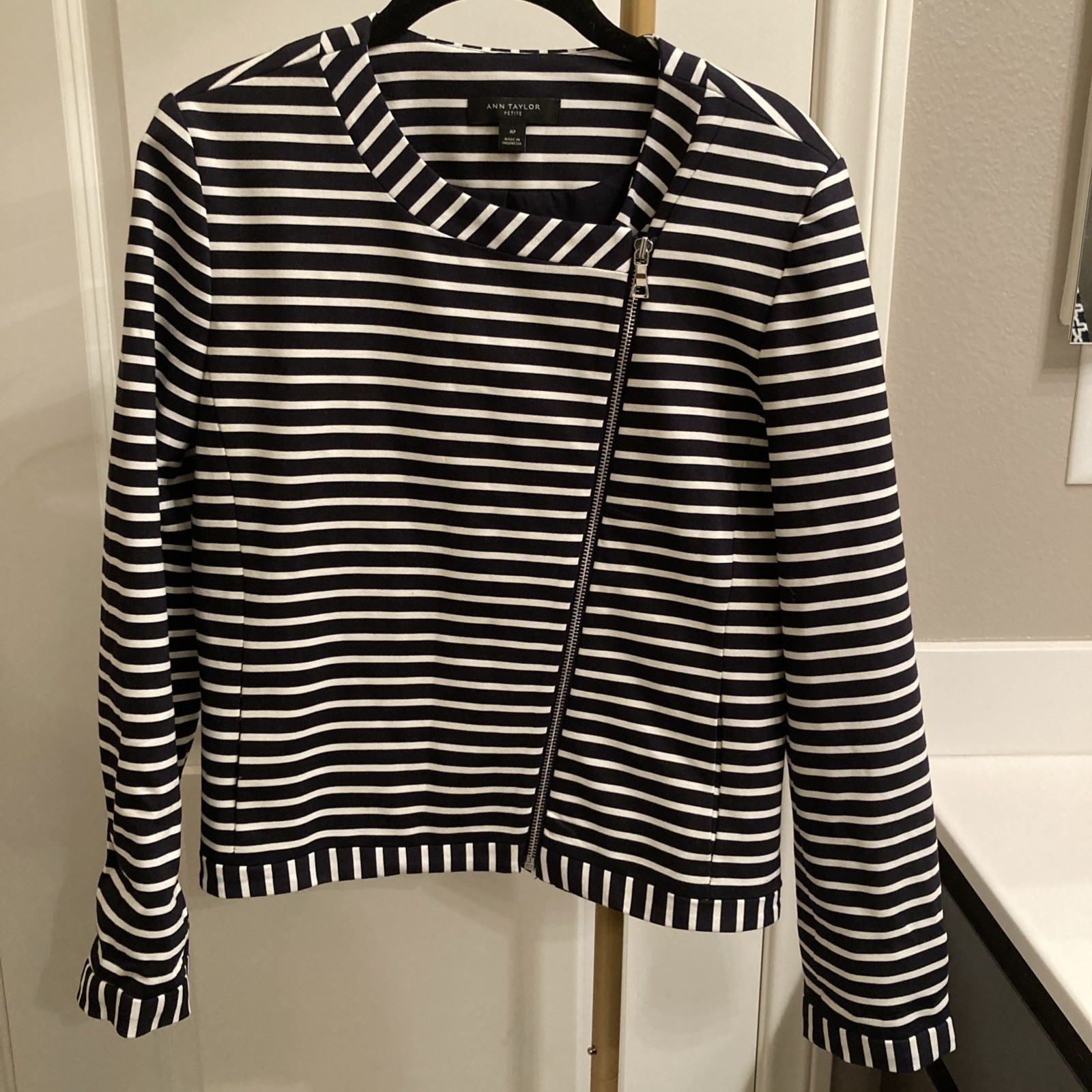 EUC Ann Taylor Stripped Moto Jacket - Black & White Medium Petite EUC Ann Taylor Stripped Moto Jacket - Black & White Medium Petite