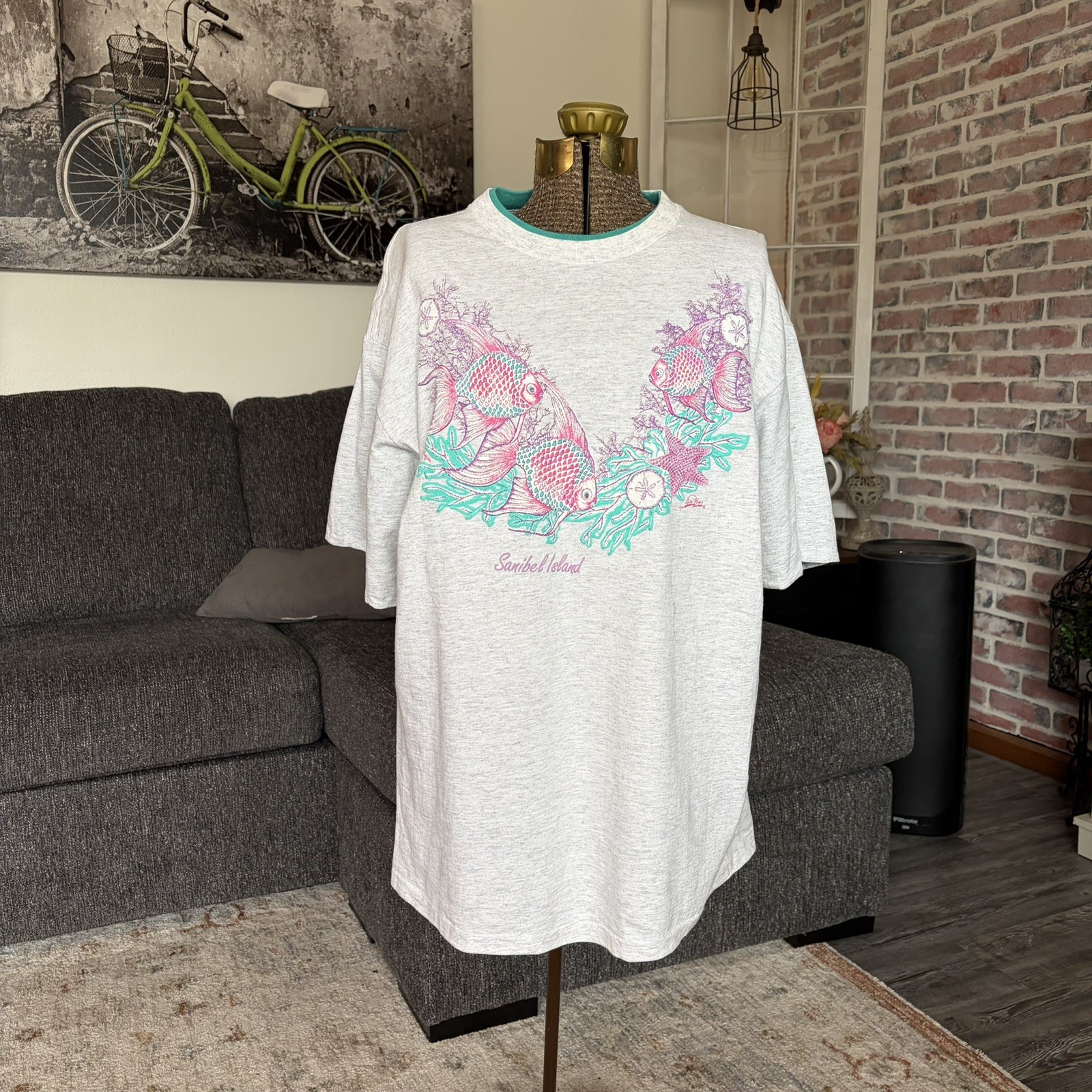 Vintage 90s Sanibel Island Women’s Tropical Fish Graphic Tee 