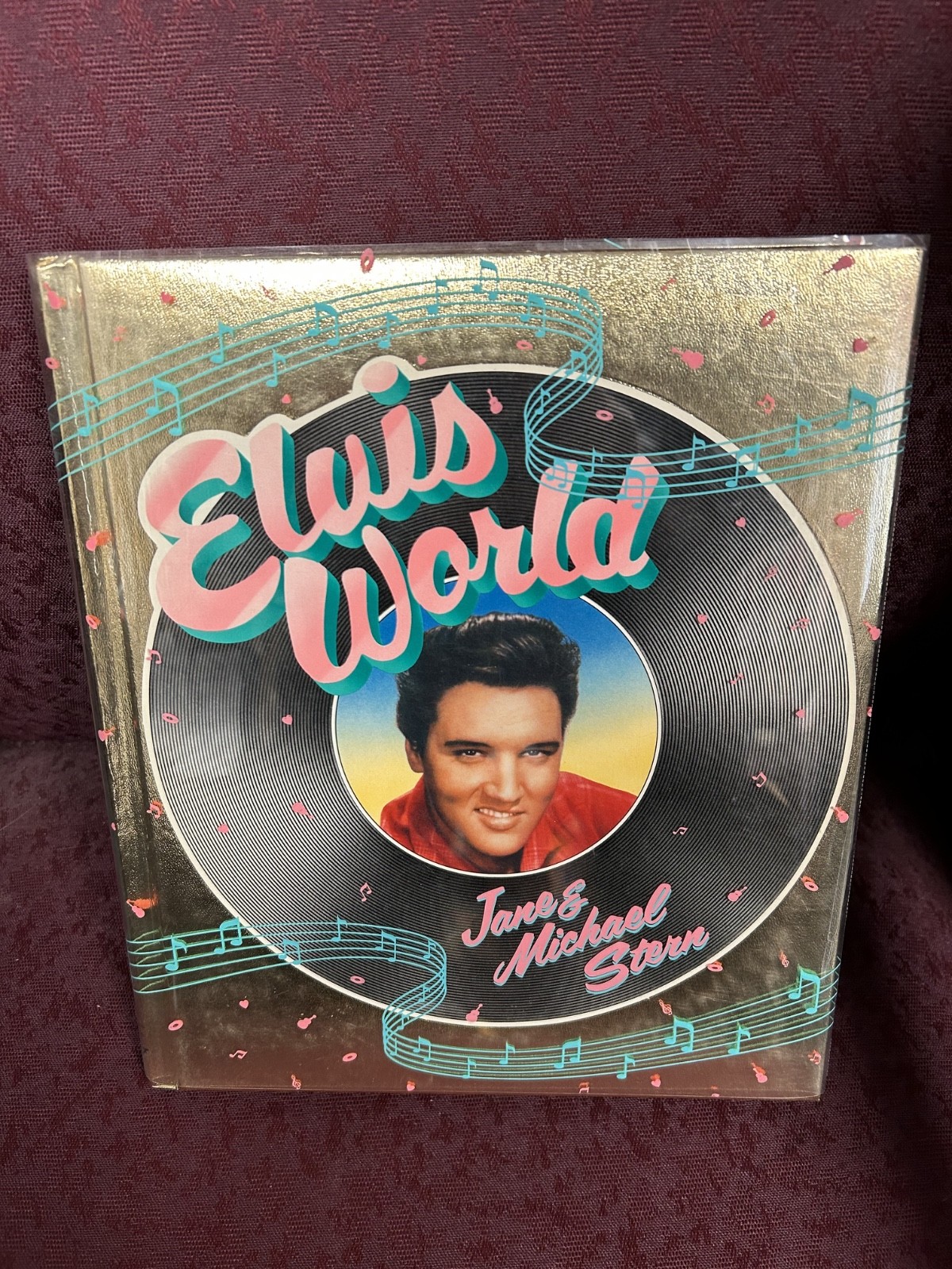 ELVIS WORLD (Hardback) by Jane & Michael Stern ELVIS WORLD (Hardback) by Jane & Michael Stern
