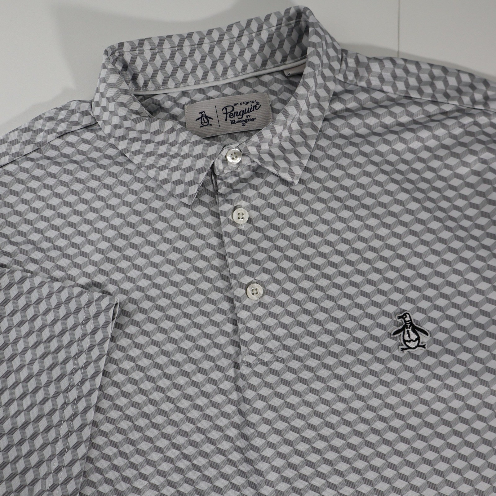 Original Penguin Mens Grey Geometric Cube Print Short Sleeve Polo Shirt Size M Original Penguin Mens Grey Geometric Cube Print Short Sleeve Polo Shirt Size M