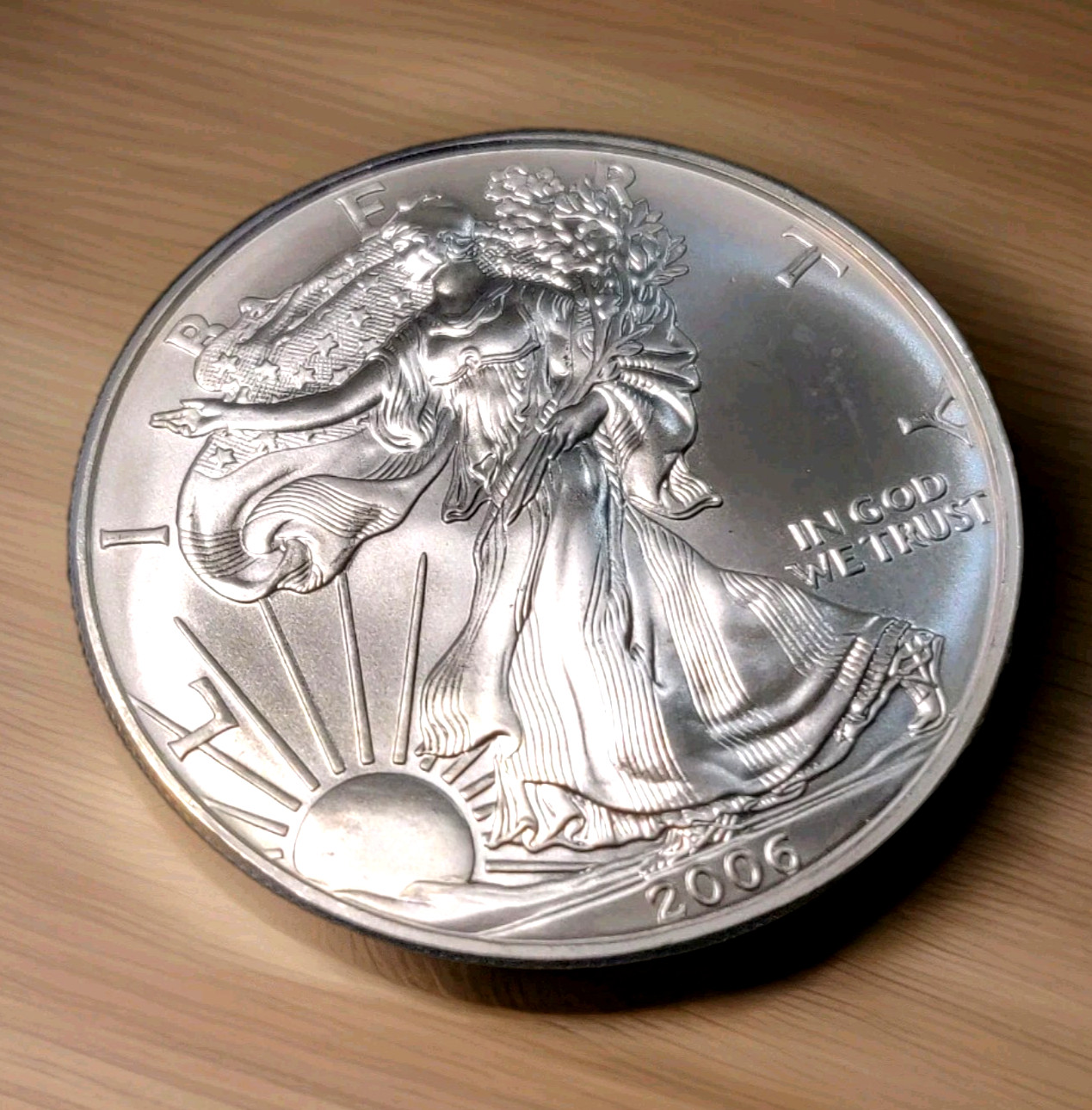 2006 SILVER EAGLE Coin- HARD TO FIND? GOT ONE HERE FOR YA DON\'T MISS THIS ONE