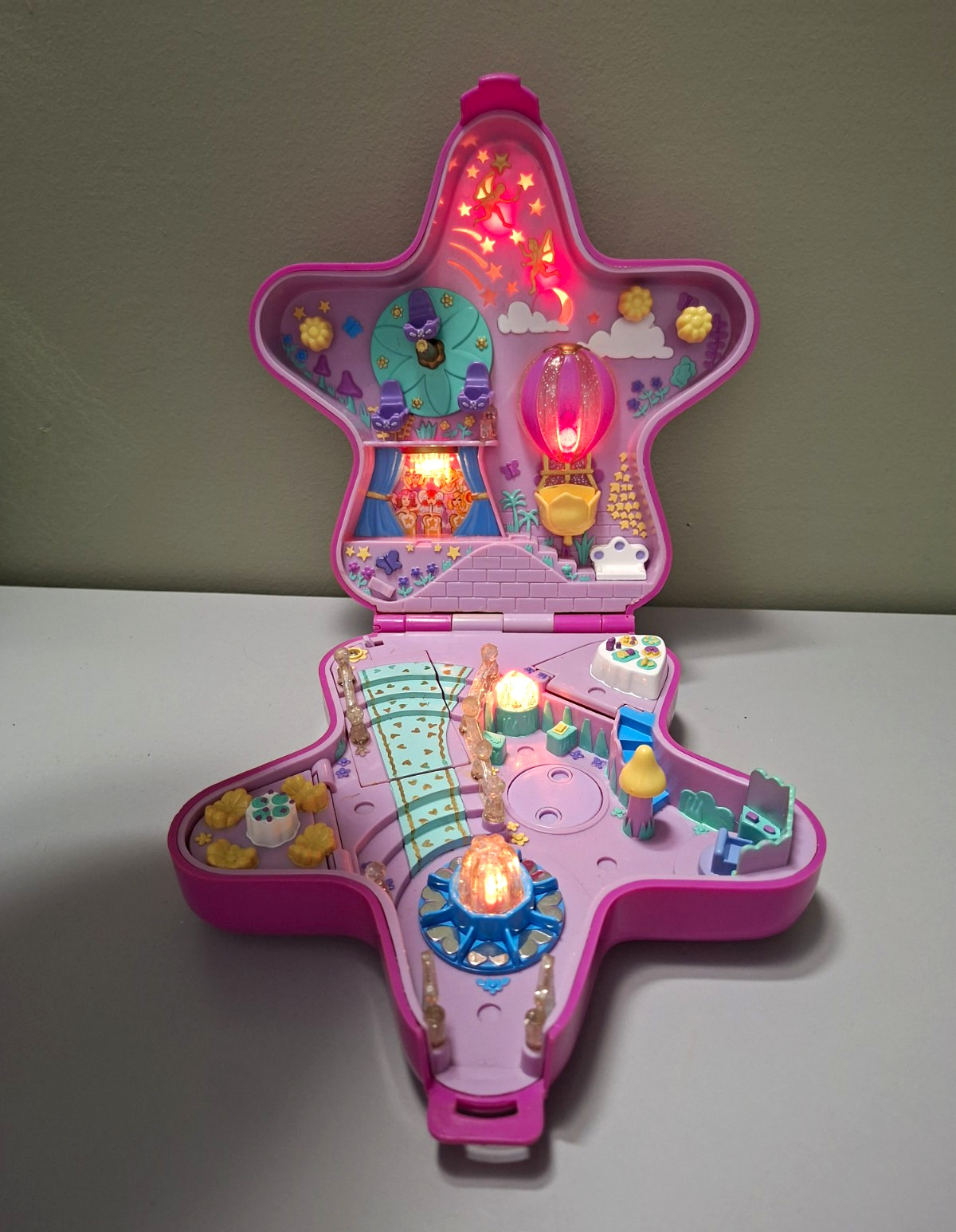 Vintage Bluebird Toys Polly Pocket Light-Up Star Doll Playset Plastic 1993 Vintage Bluebird Toys Polly Pocket Light-Up Star Doll Playset Plastic 1993