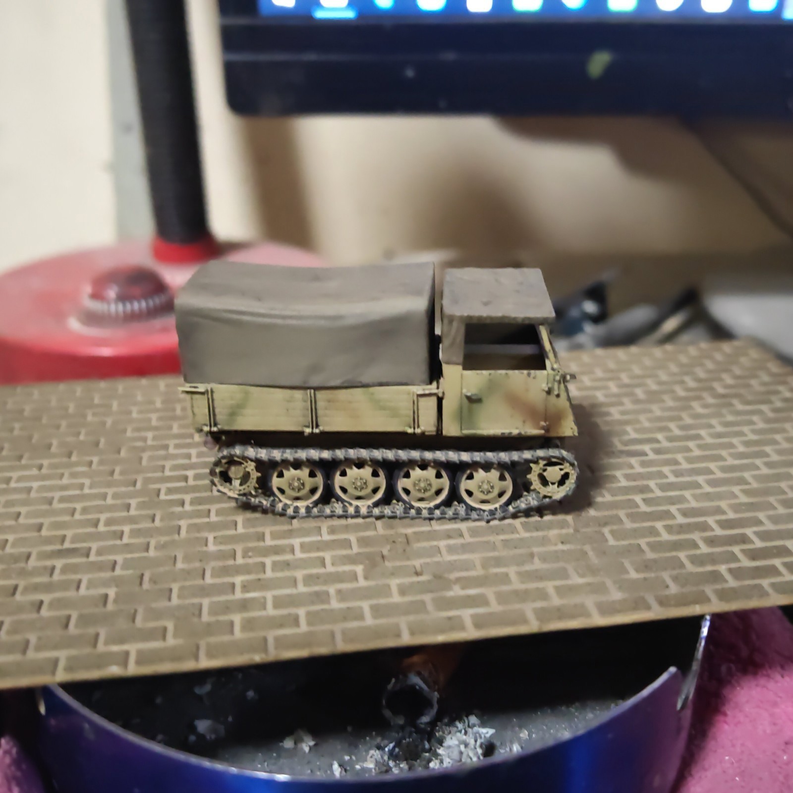 3D Printed Homemade 1/72 German Rso/3 Tractor Tank Model 3D Printed Homemade 1/72 German Rso/3 Tractor Tank Model