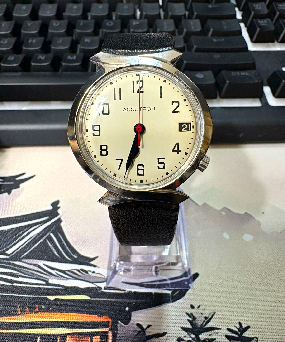 1967 Bulova Accutron electronic tuning fork. Bowtie lugs. 1967 Bulova Accutron electronic tuning fork. Bowtie lugs.