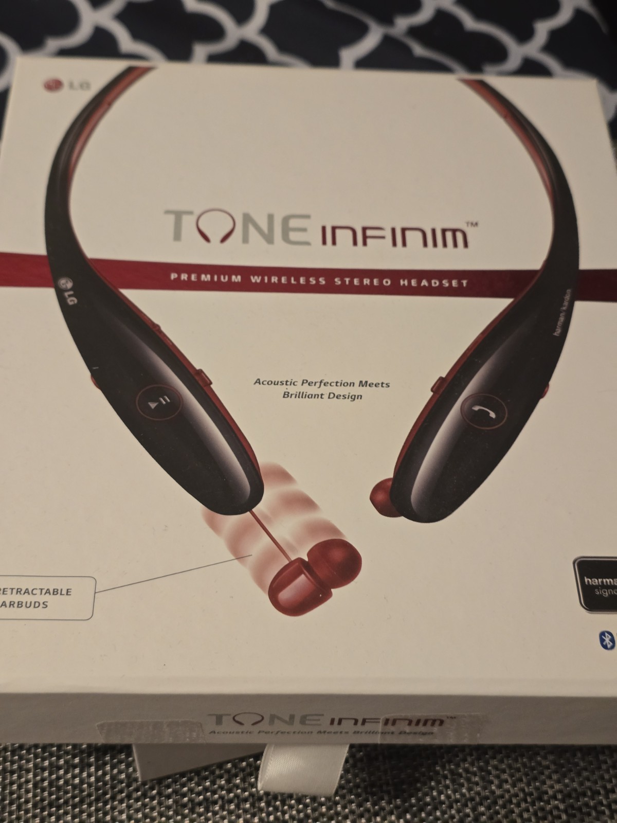 LG Tone Infinim LBT 900-RDK LG Tone Infinim LBT 900-RDK