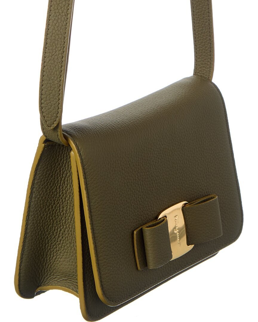 Ferragamo Women’s Green Leather Shoulder Bag NWT MSRP $1480 Ferragamo Women’s Green Leather Shoulder Bag NWT MSRP $1480