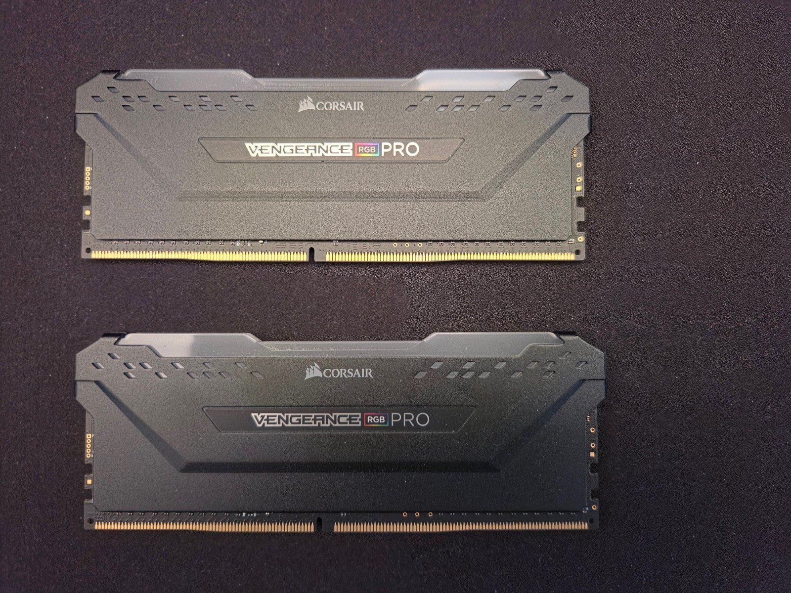 Corsair Vengeance RGB Pro 16GB (2x8GB) RAM DDR4 3200MHz CMW16GX4M2C3200C16 Corsair Vengeance RGB Pro 16GB (2x8GB) RAM DDR4 3200MHz CMW16GX4M2C3200C16