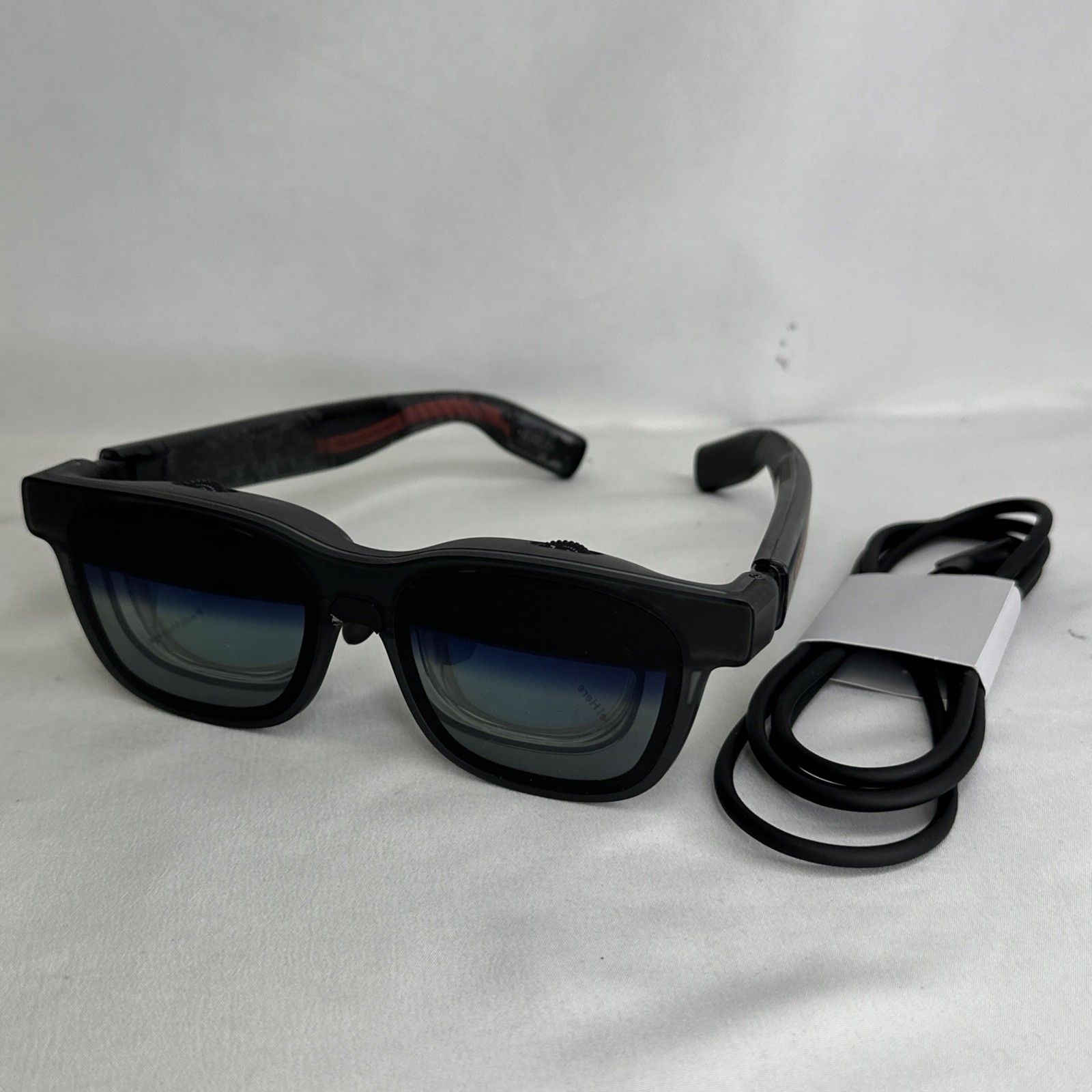VITURE Luma Pro XR Glasses - 152” 1200p Ultra Sharp Display, 1000 Nits - READ