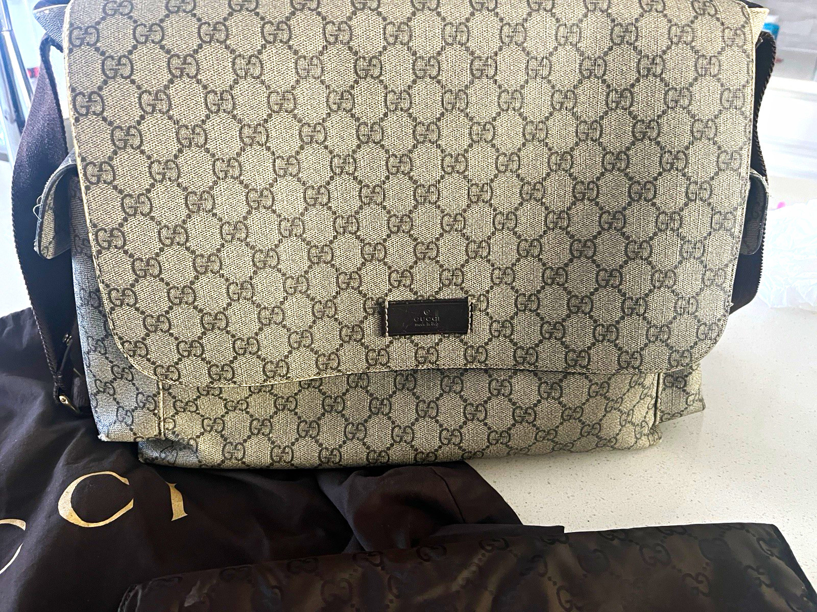 Gucci GG Canvas Shoulder Diaper Bag- Adjustable Strap Beige/Brown w Dust Bag Gucci GG Canvas Shoulder Diaper Bag- Adjustable Strap Beige/Brown w Dust Bag