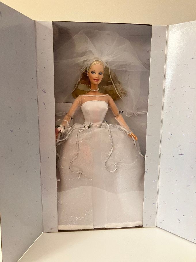 Blushing Bride BARBIE NRFB MINT Blushing Bride BARBIE NRFB MINT