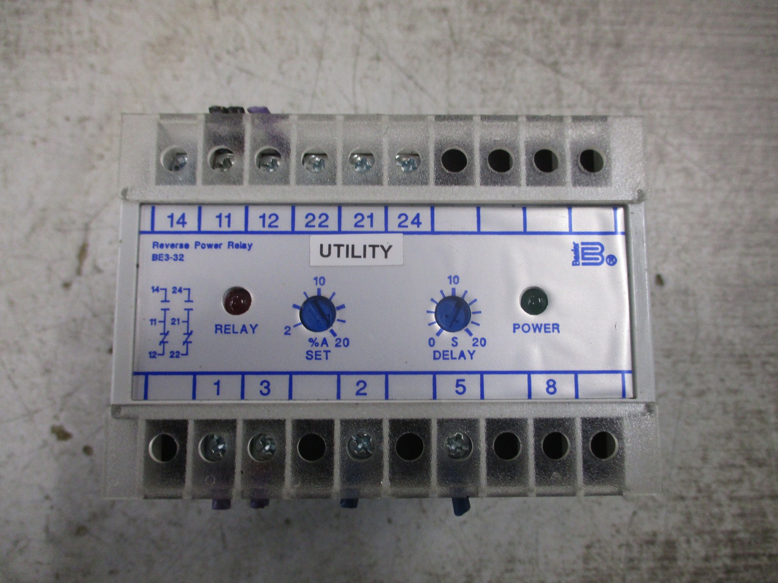 Basler Reverse Power Relay BE3-32-1A1N1 120V 50/60Hz 5A Used