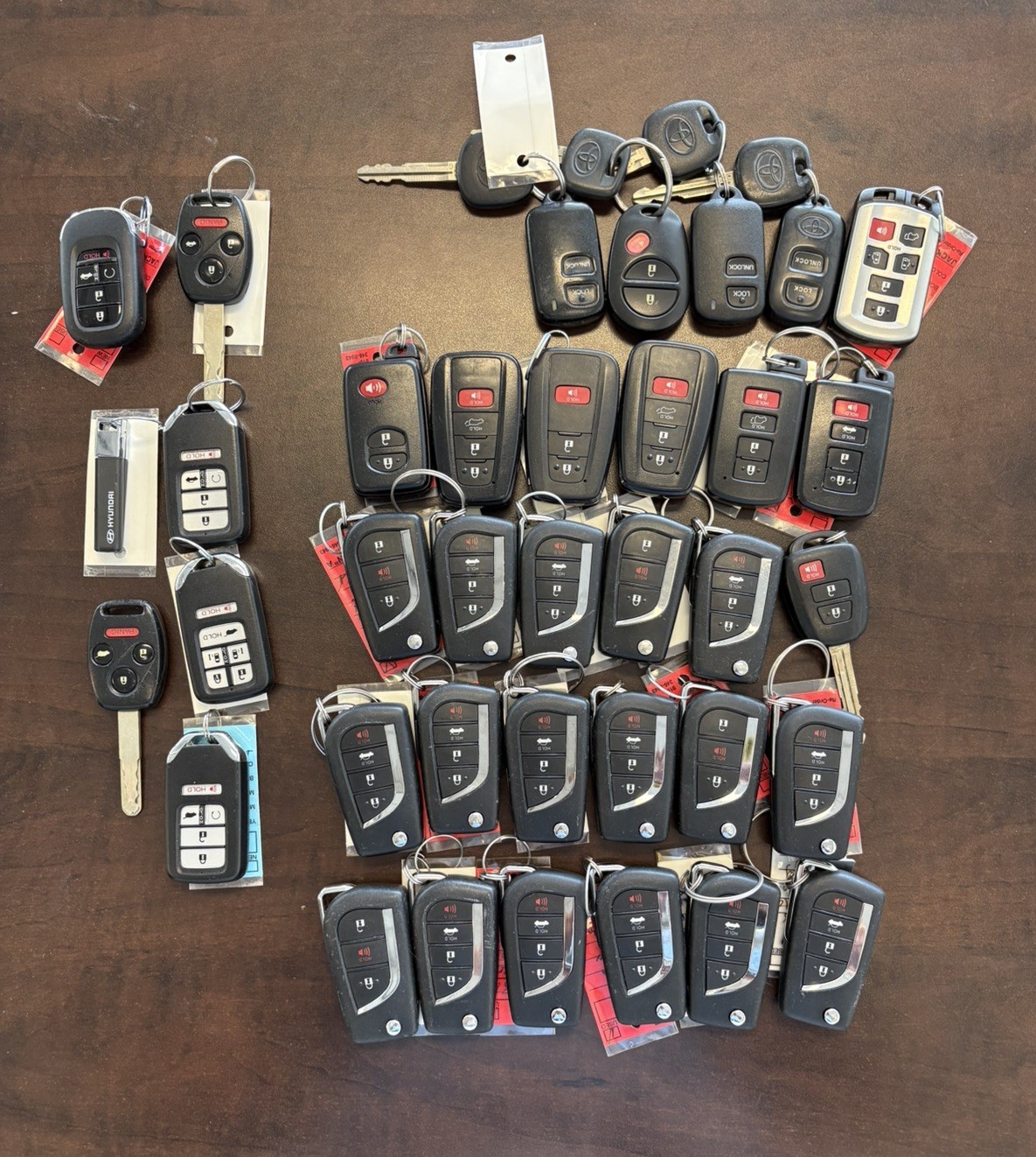 LOT OF 35 OEM Toyota Honda Smart Key Remote FOB Lot - Used LOT OF 35 OEM Toyota Honda Smart Key Remote FOB Lot - Used