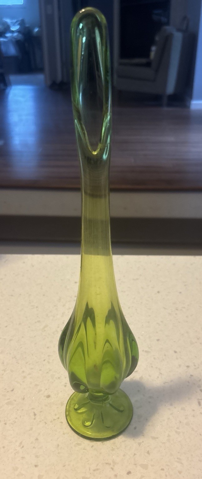 Vintage 12.5” Viking Glass USA 1960s Swung Vase Avocado Green 6 Petal Round Base
