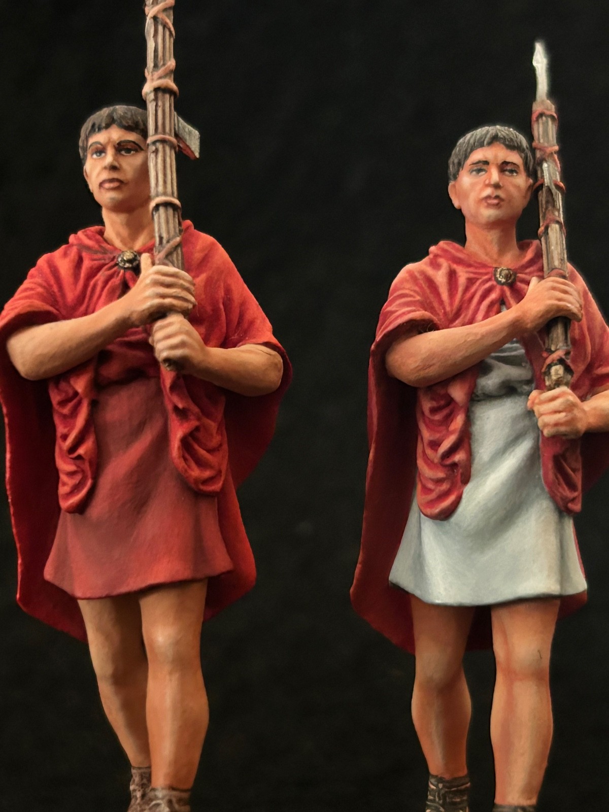 AeroArt St Petersburg 3876: 2 Roman Lictors Carrying Fasces -54mm Artist Painted AeroArt St Petersburg 3876: 2 Roman Lictors Carrying Fasces -54mm Artist Painted