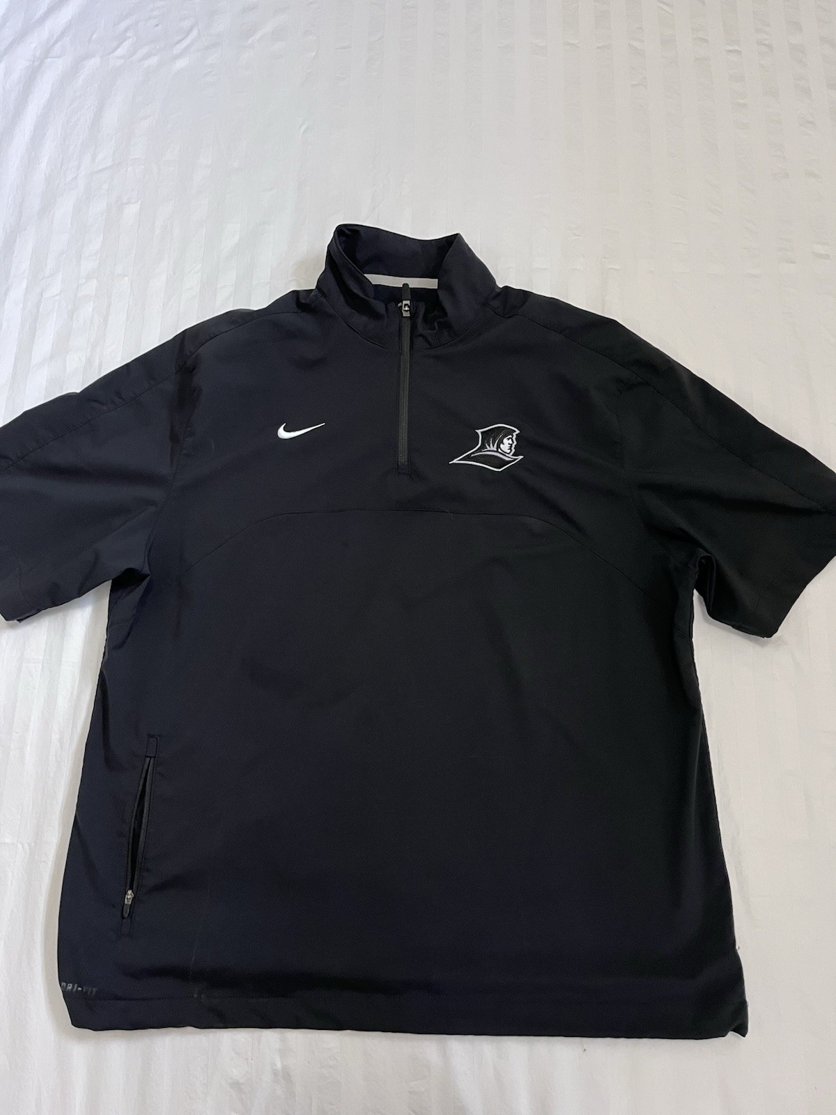 Nike Providence College Friars Dri-Fit 1/4 Zip Short Sleeve Jacket Coat Mens L