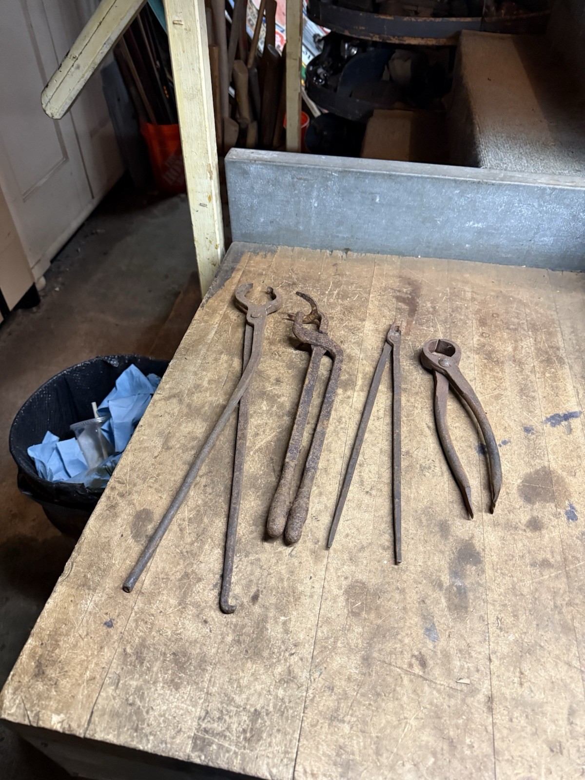 Antique Old Rare Blacksmith Forging Iron Tongs Cutters Hand Tools Lot Of 4 USA