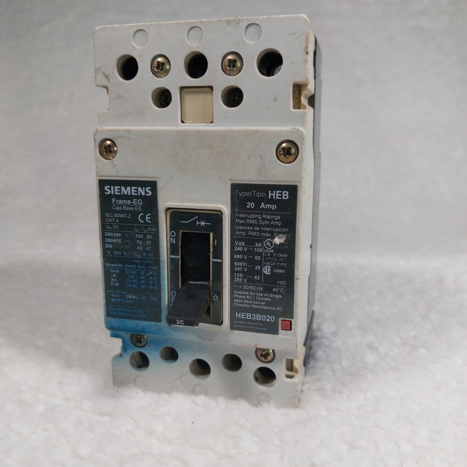 SIEMENS HEB3B020 Circuit Breaker; 3-Pole; 600V/20A; Bolt-In Used Working SIEMENS HEB3B020 Circuit Breaker; 3-Pole; 600V/20A; Bolt-In Used Working